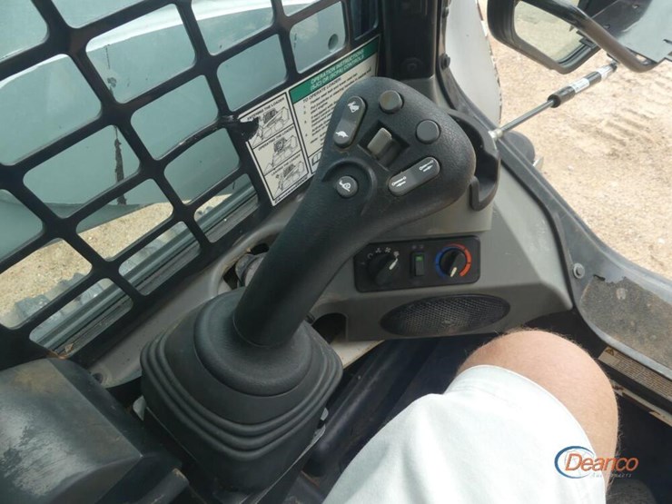 2021-bobcat-t770-image-9