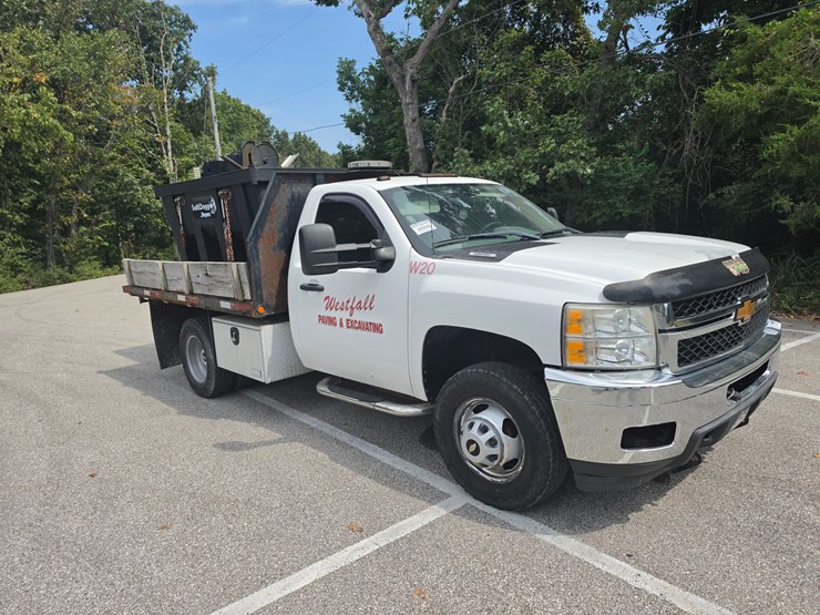 #25252-•-2013-chevrolet-silverado-pickup-truck-image-21