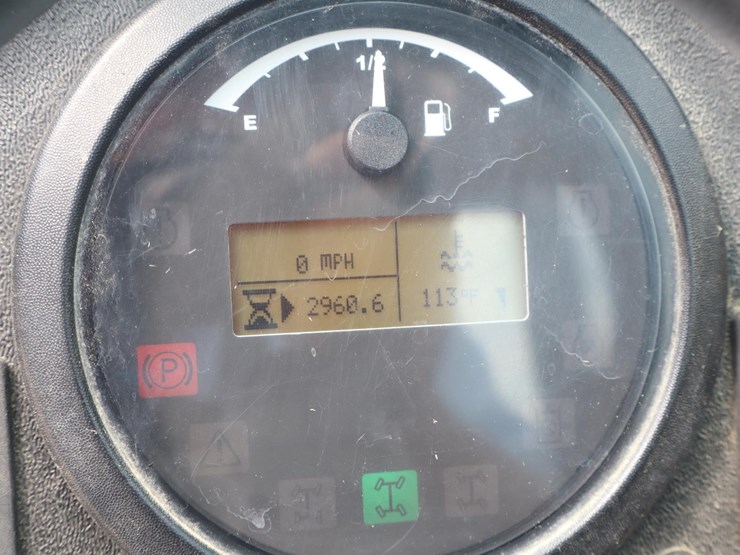 2016-caterpillar-th255c-image-23