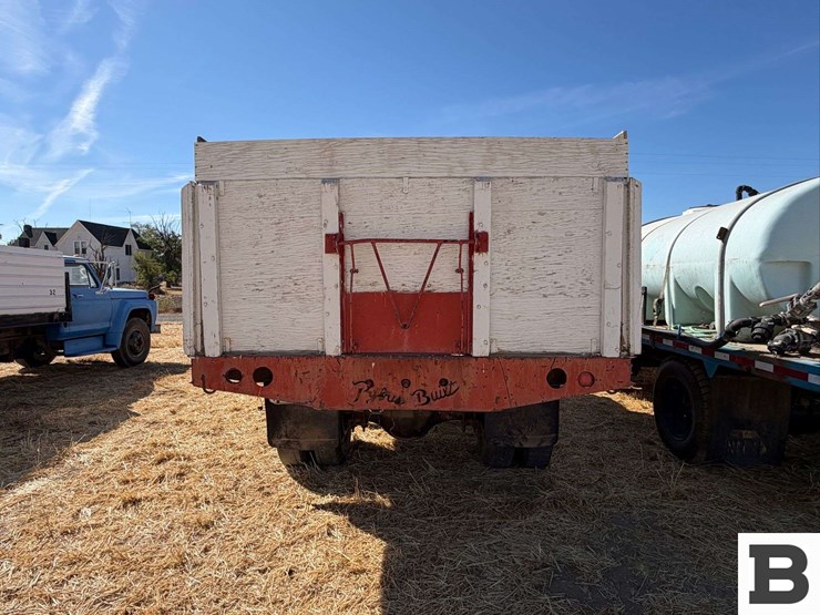1971-ford-f700-image-4