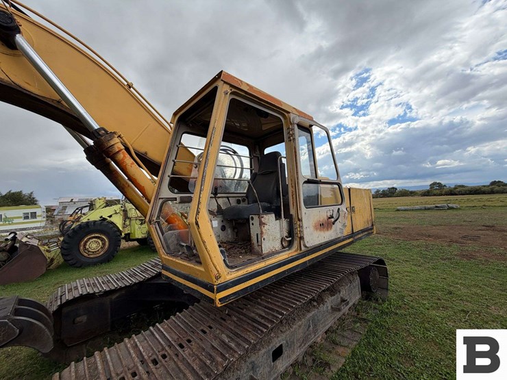 1985-hitachi-uh07-lc-7-image-19