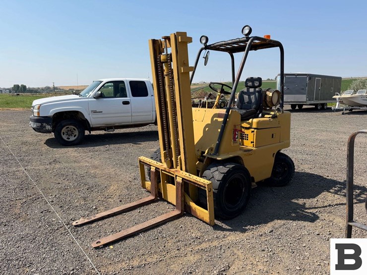 caterpillar-v40b-image-1