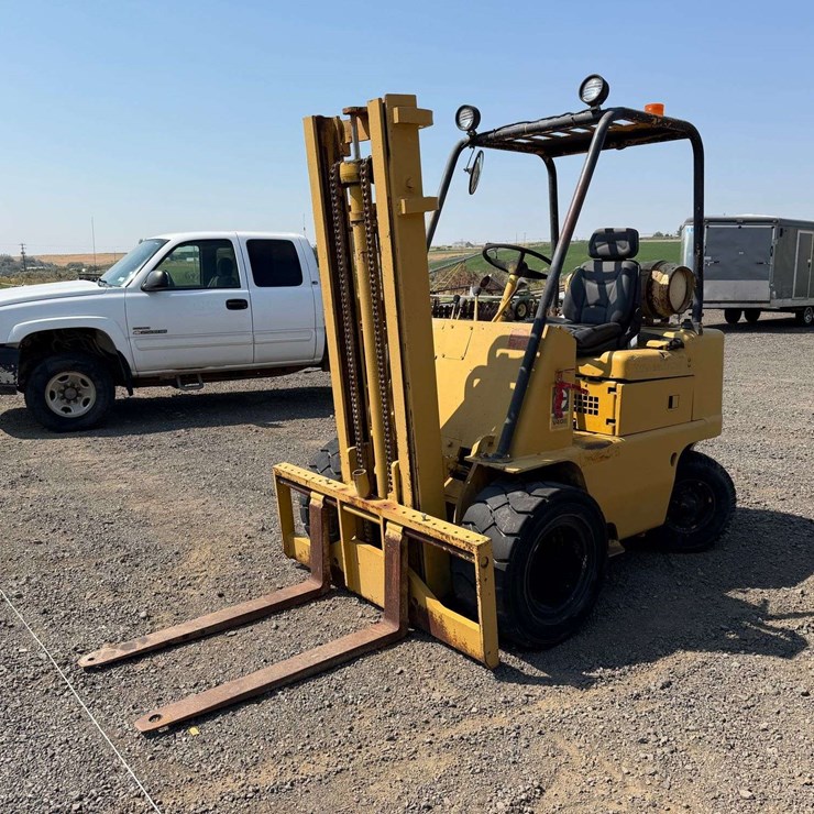 CATERPILLAR V40B