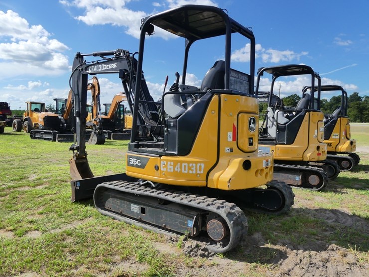 2023-deere-35g-image-3