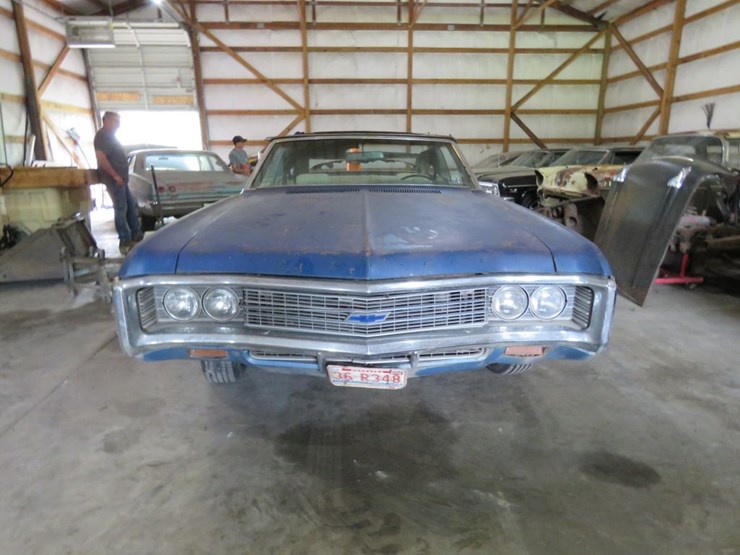 1969-chevrolet-impala-convertible-image-2
