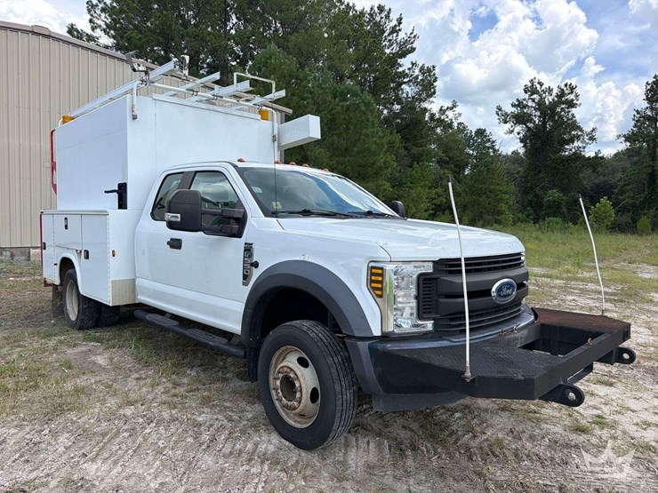 2019-ford-f550-image-2