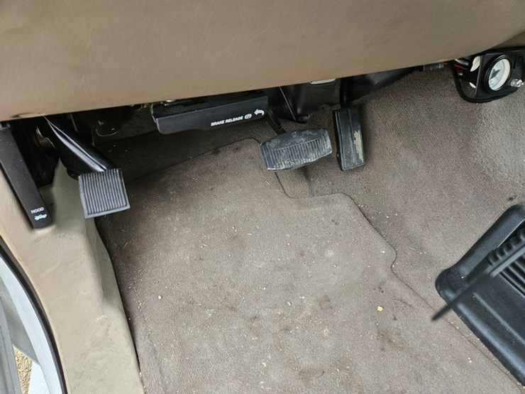 2004-ford-f450-xlt-image-36