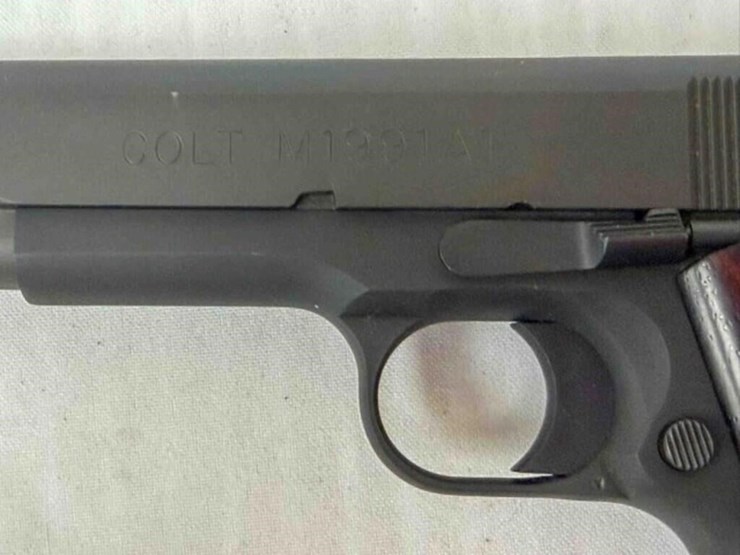 colt-m1991a1-45auto-pistol-image-4
