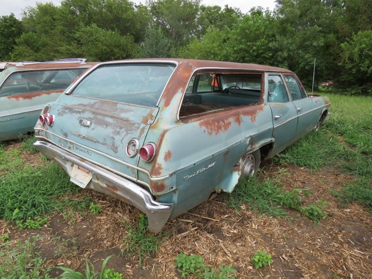 1965-chevrolet-belair-4dr-wagon-image-5