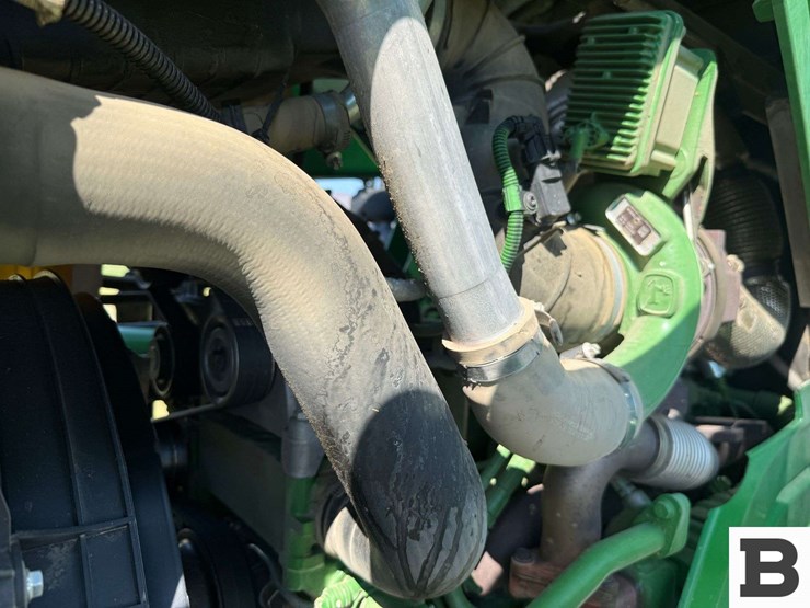 2016-john-deere-6155r-image-23