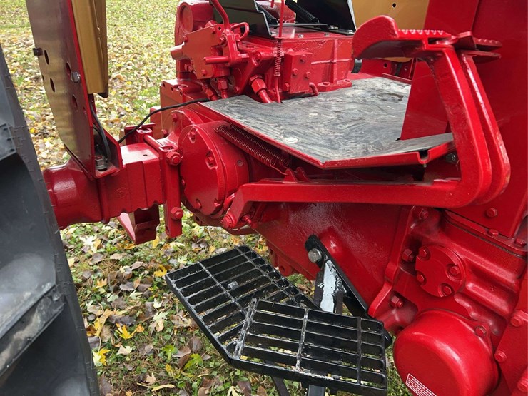 1970-farmall-544-hydro-gas-row-crop-golden-demonstrator-image-31