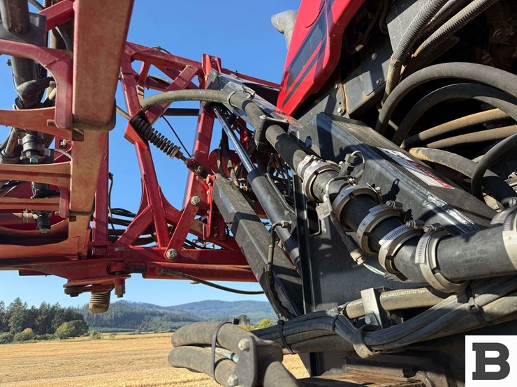 2018-case-ih-patriot-2250-image-49
