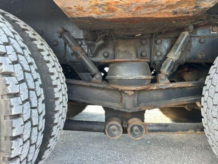 2001-kenworth-t800-image-63