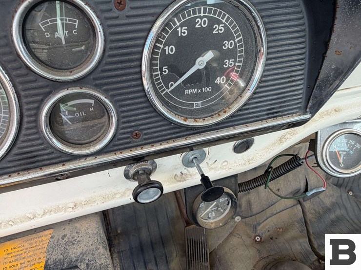 1976-ford-f750-image-37