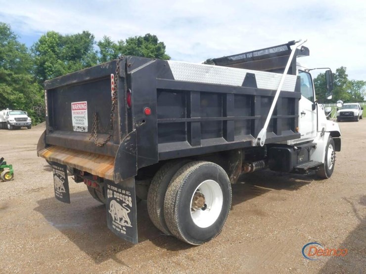 2008-hino-268-image-2
