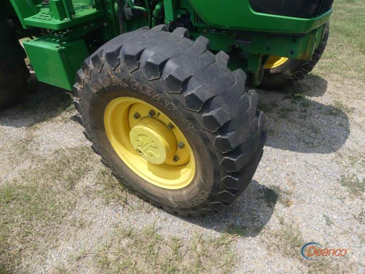 2021-john-deere-5045e-image-7