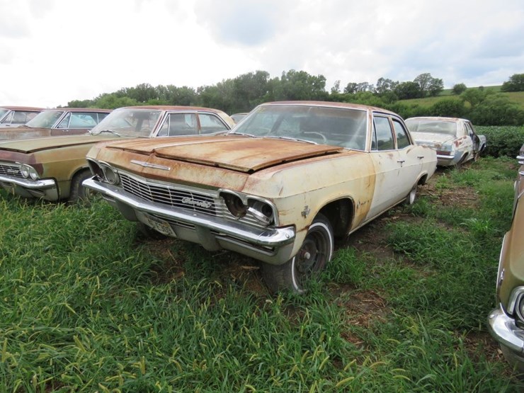 1965-chevrolet-impala-2dr-sedan-image-7