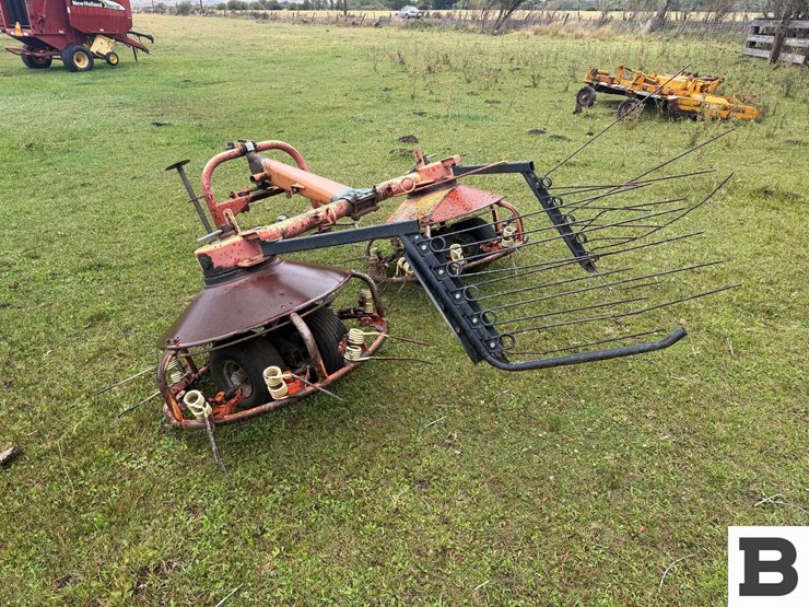 kuhn-haybob-300-image-3