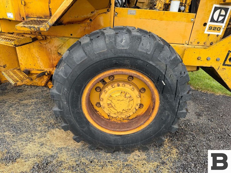 caterpillar-920-image-19