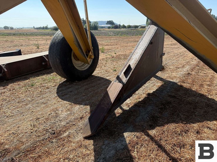 2006-johnson-pull-type-6'-tile-plow-image-13