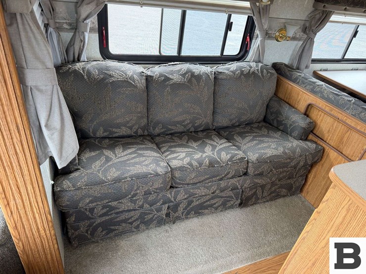 2004-fleetwood-wilderness-advantage-travel-trailer-image-35