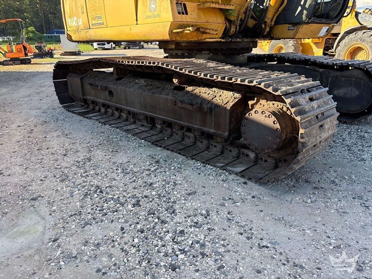 deere-330c-lc-image-28