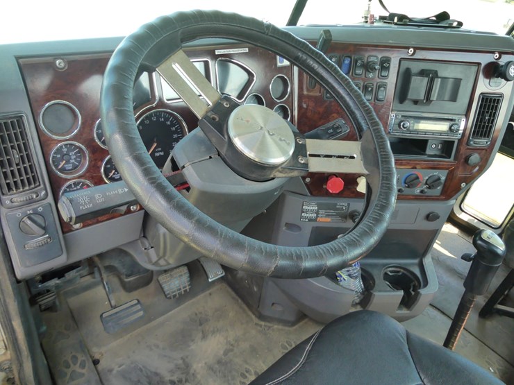 2014-mack-600-image-14