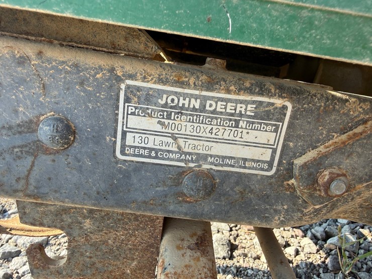 john-deere-130-image-13