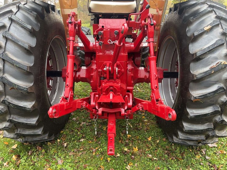 1970-1456-farmall-row-crop-mfwa-golden-demonstrator-image-66