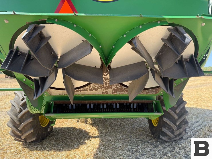 2014-john-deere-s660-image-41