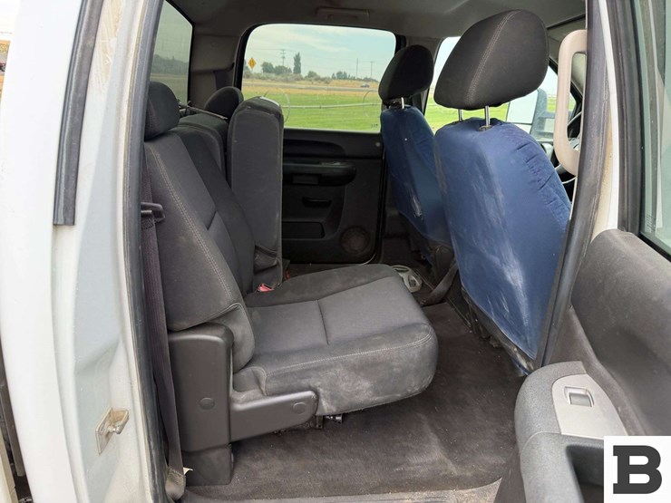 2012-chevrolet-silverado-2500hd-image-20