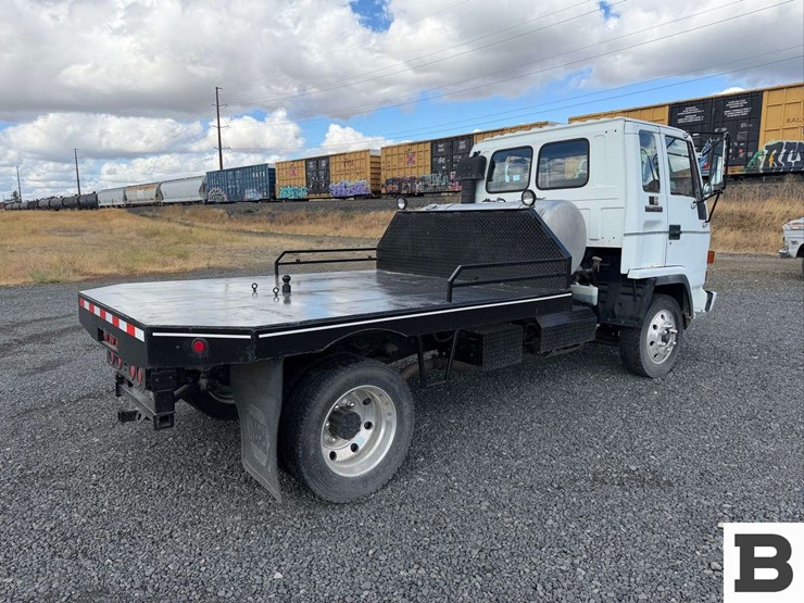 1997-gmc-w5500-image-6