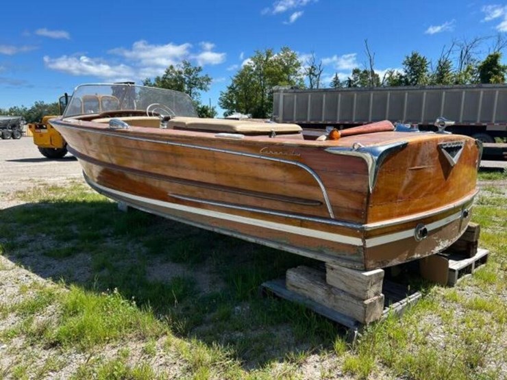 century-antique-wooden-18-ft-power-boat-image-7