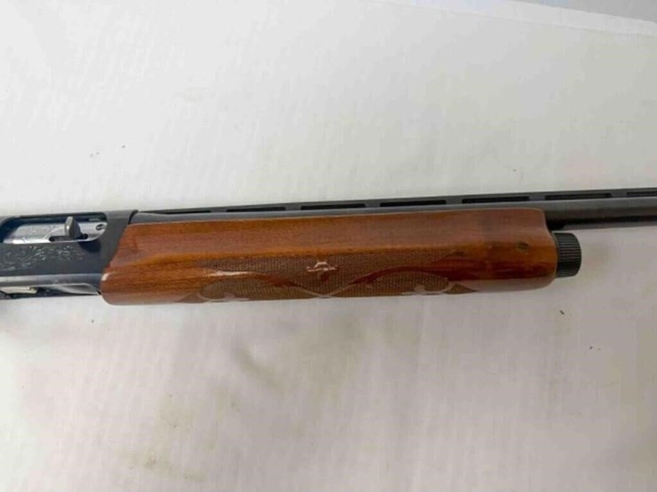 remington-arms-co-1100-12g-shotgun-image-4