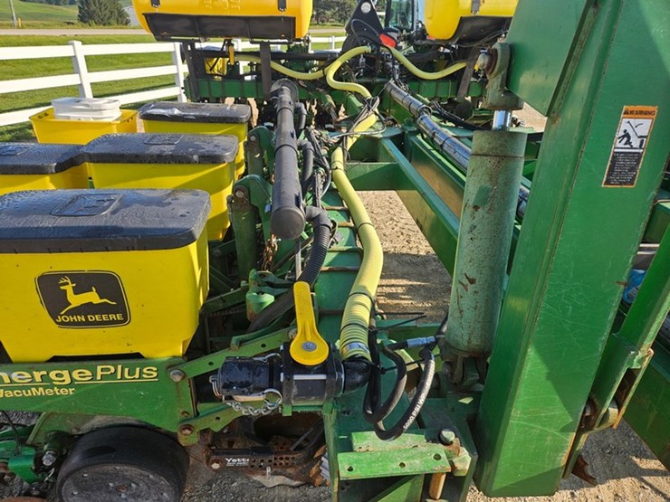 john-deere-1770-image-18