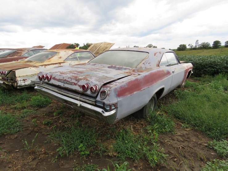 1965-chevrolet-impala-2dr-ht-image-4