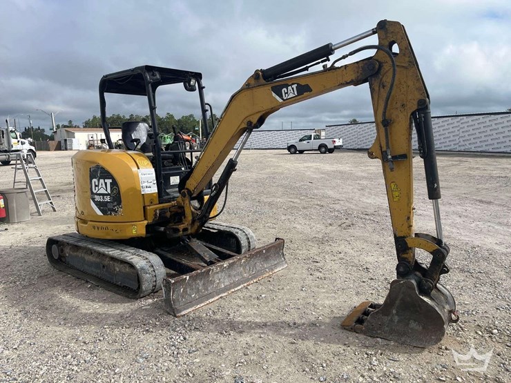 2016-caterpillar-303-image-2
