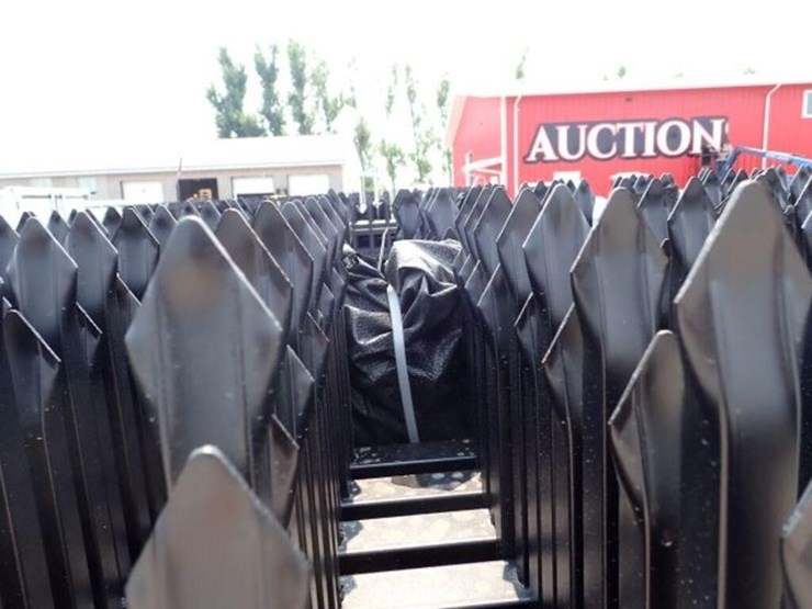unused-qty-of-(30)-iron-fencing---4-rail-image-11