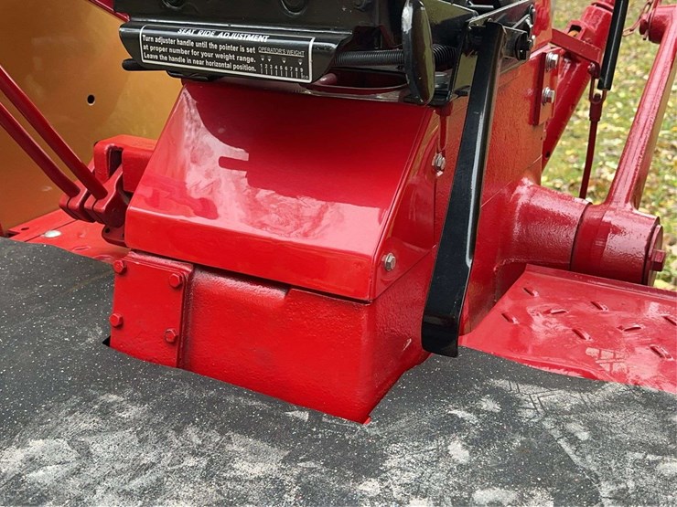 1970-1026-farmall-hydro-row-crop-golden-demonstrator-image-53