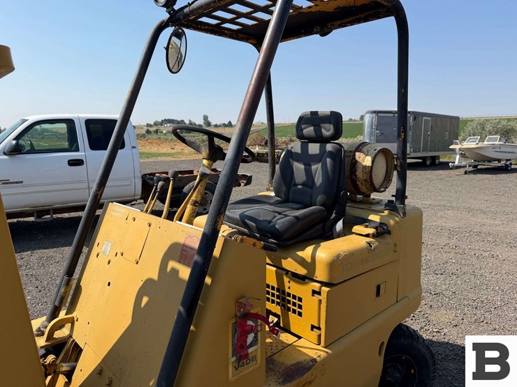 caterpillar-v40b-image-9