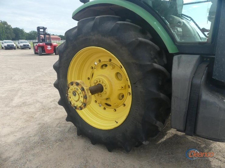 2013-john-deere-8285r-image-15