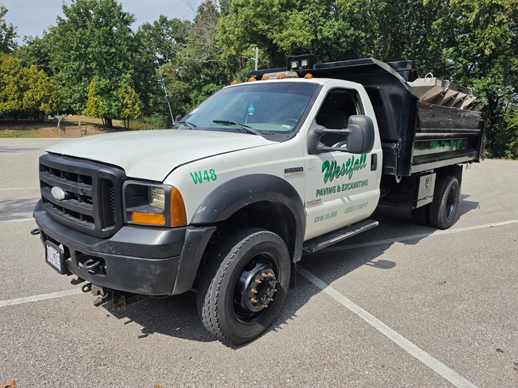 2006-ford-f550-image-6