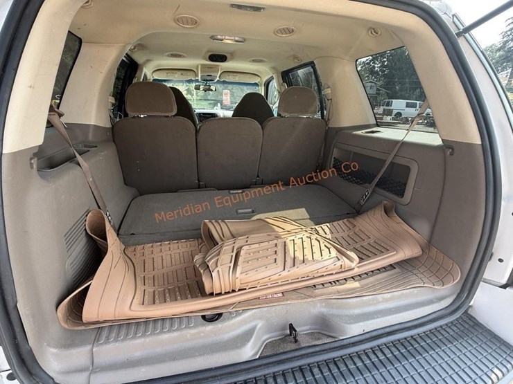 2002-ford-explorer-xlt-image-17