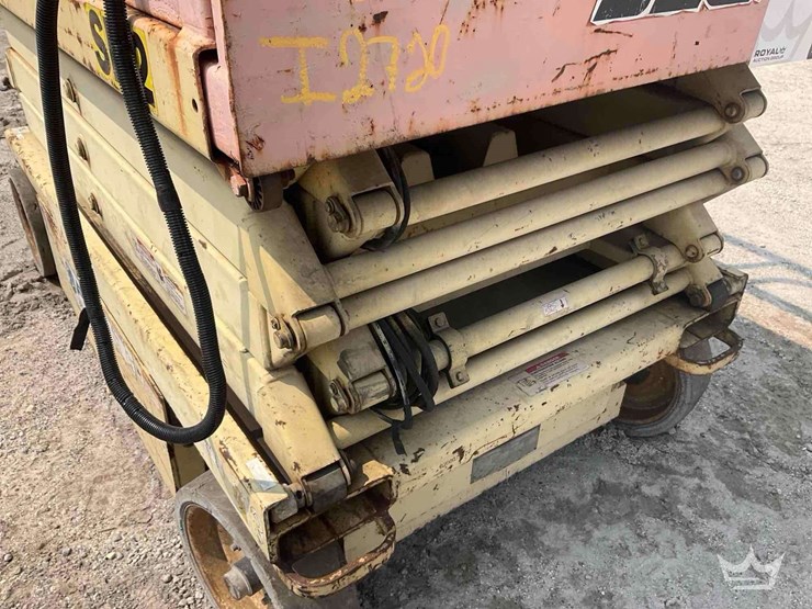 2000-jlg-2646e2-image-8