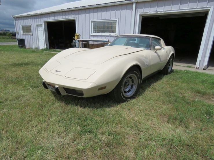 1979-chevrolet-l-82-corvette-t-top-coupe-image-26