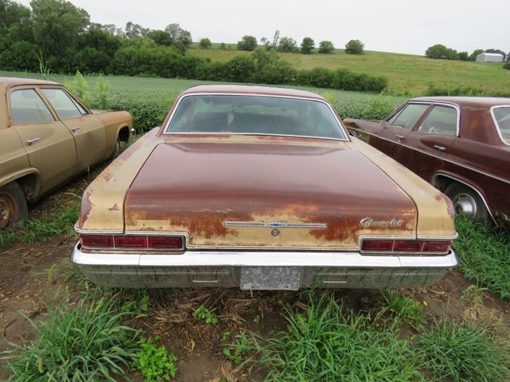 1966-chevrolet-impala-4dr-ht-image-4