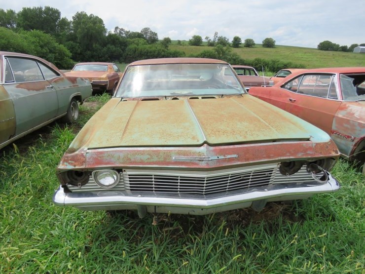 1965-chevrolet-impala-2dr-ht-image-2