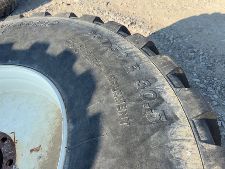 #52578-•-lot-of-(2)-350/50r30.5-tires-inv#52578-image-6