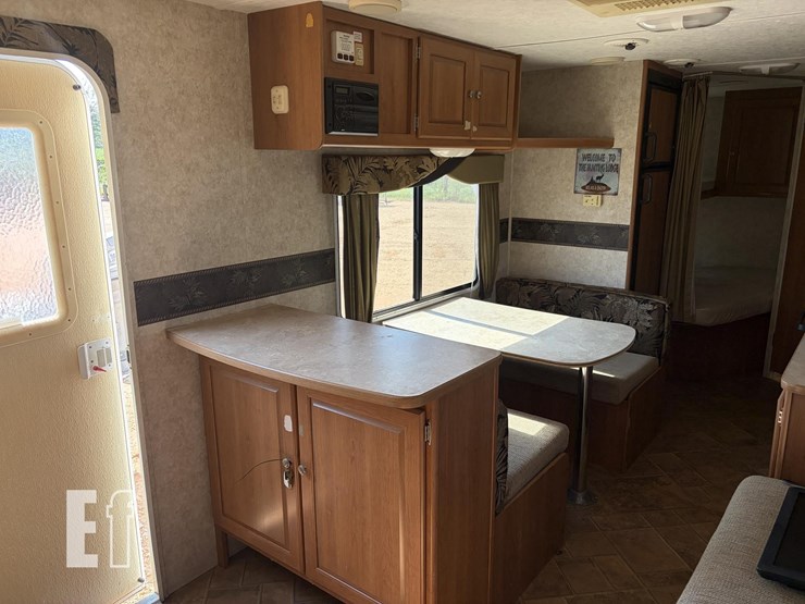 2007-keystone-rv-co-passport-ultra-lite-280bh-image-9