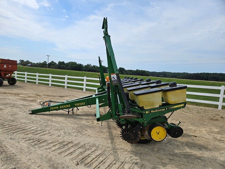 john-deere-7200-image-3